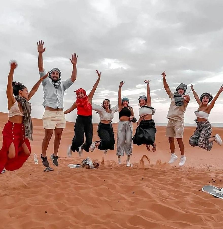 Sahara Luxury Tented Camp メルズーガ エクステリア 写真