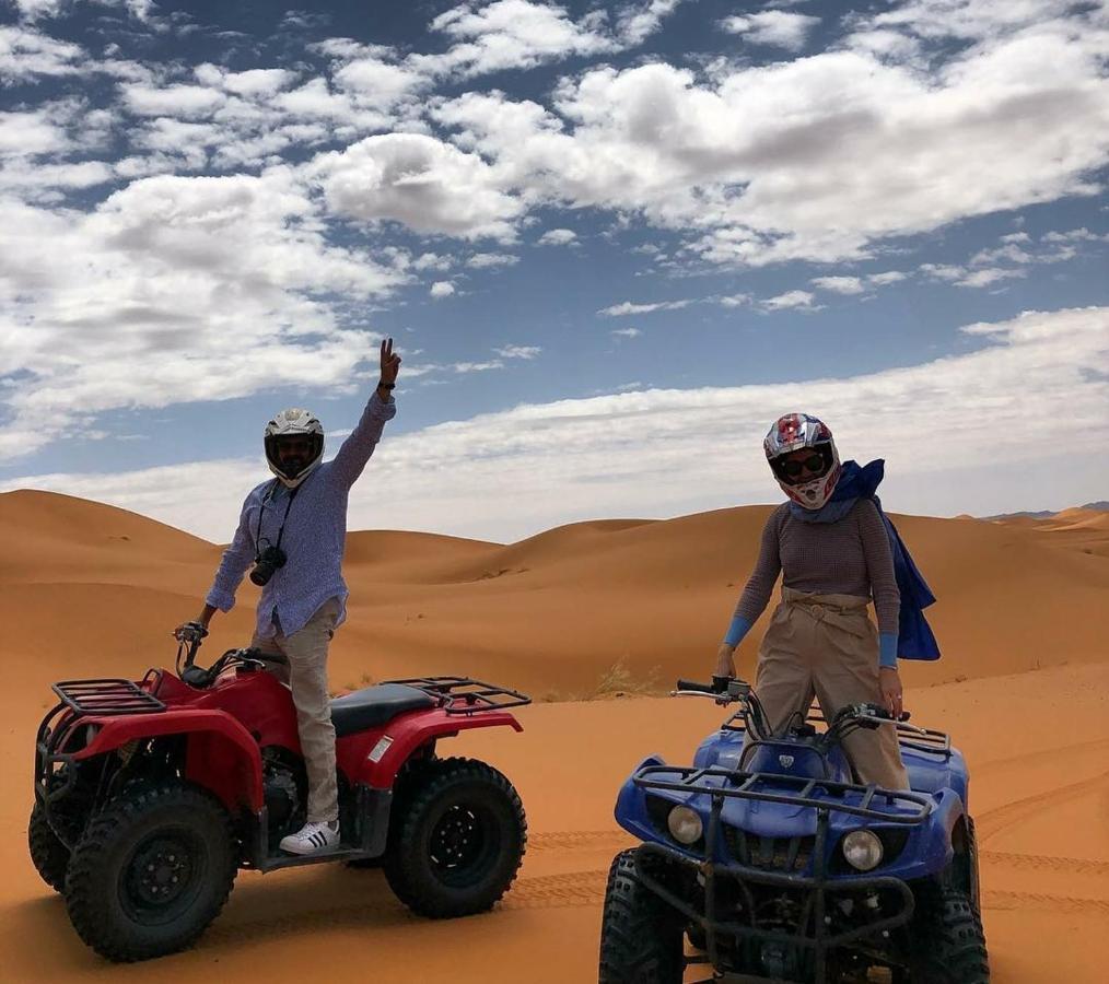 Sahara Luxury Tented Camp メルズーガ エクステリア 写真